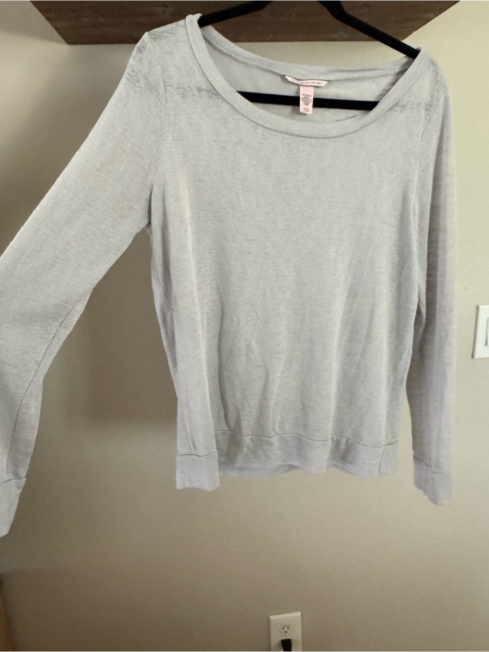 Victoria's Secret Light Gray Long Sleeve Scoop Neck Top